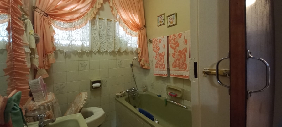 3 Bedroom Property for Sale in La Hoff North West